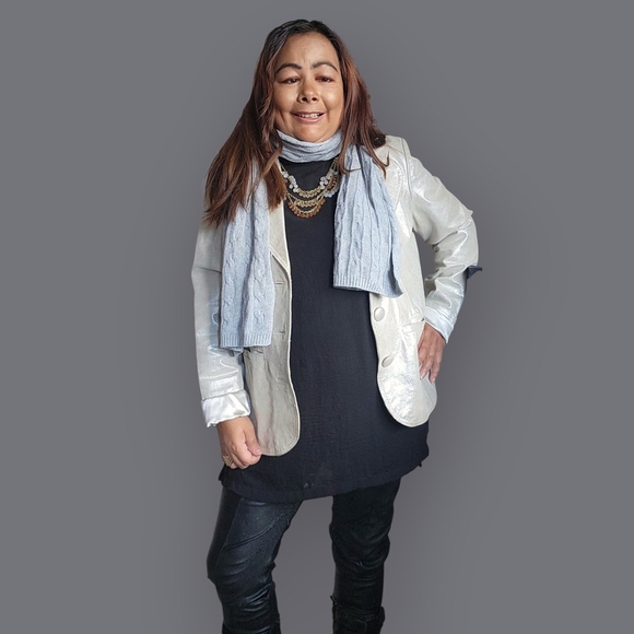 Tommy Hilfiger Womens Elegant Gray Scarf - Picture 5 of 9